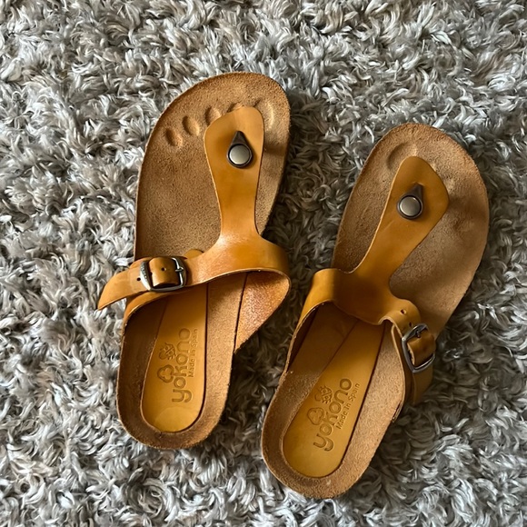YOKONO || Womans 7.5 mustard yellow boho sandal flip flop style leather rubber - Picture 1 of 4